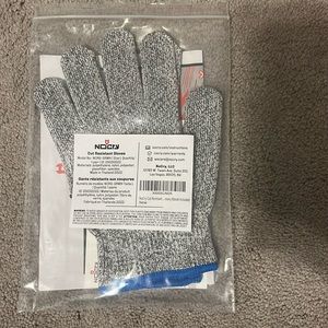 No cry cut resistance gloves size L